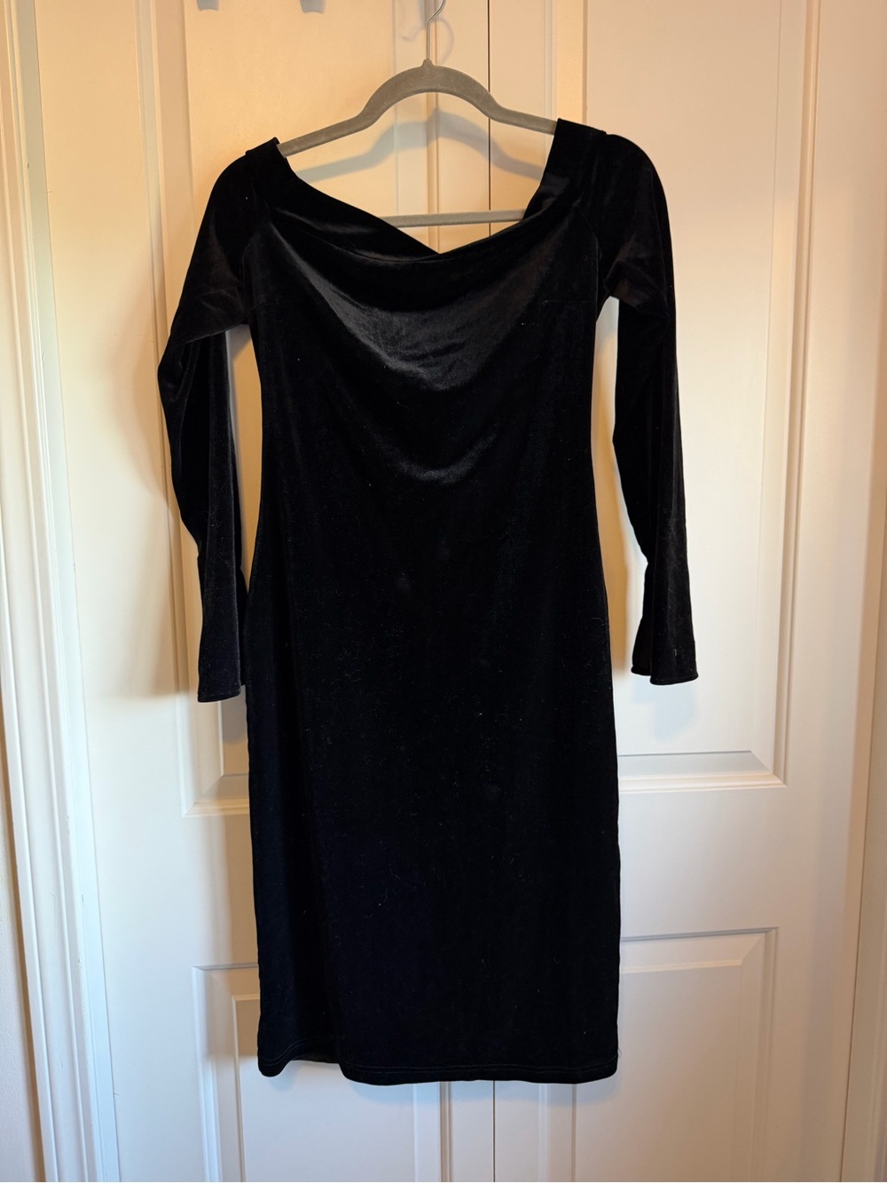 Black Velvet Long-Sleeve Off The Shoulder Dress